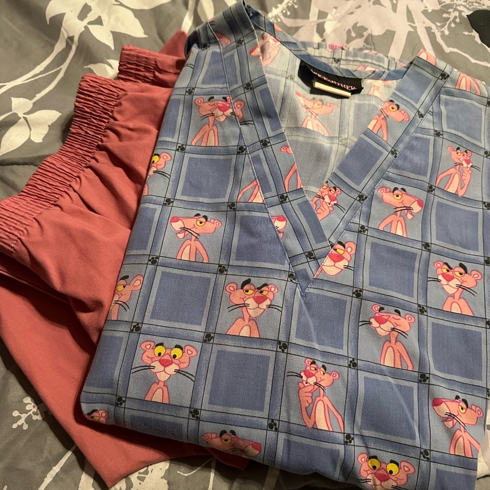 Medical scrub set